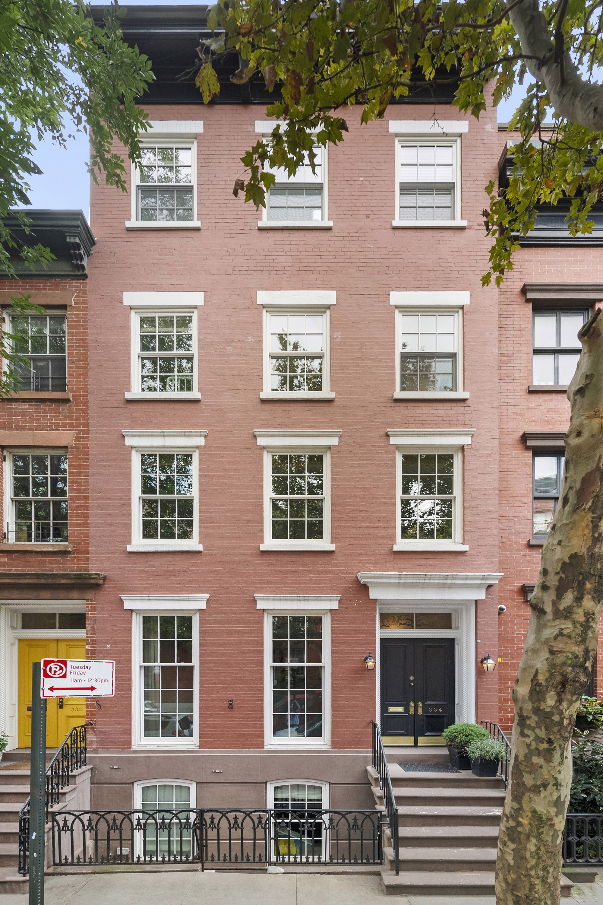 334 West 12th Street, West Village, Downtown, NYC - 5 Bedrooms  
3.5 Bathrooms  
12 Rooms - 