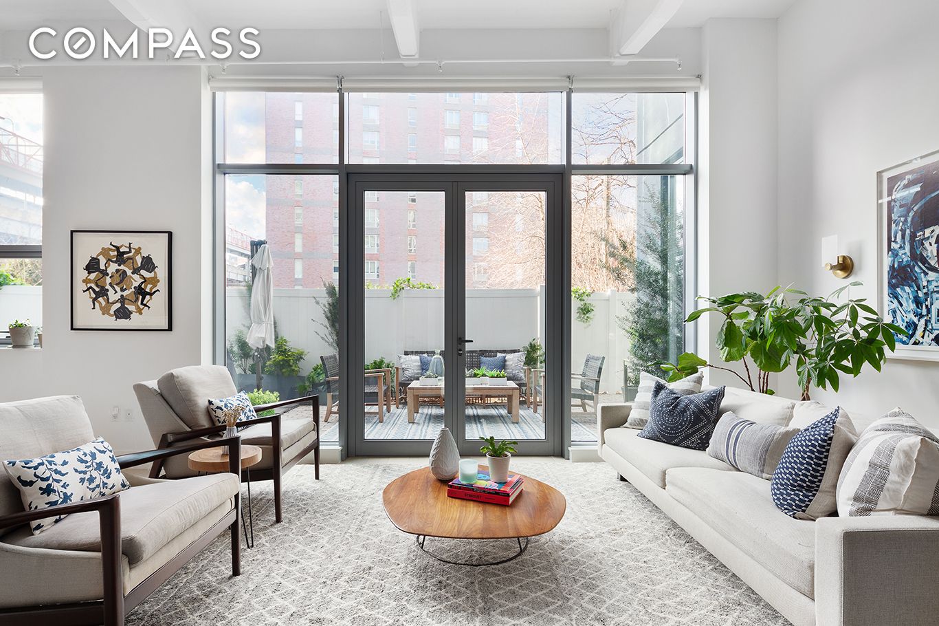 338 Berry Street 1E, Williamsburg, Brooklyn, New York - 3 Bedrooms  
2.5 Bathrooms  
7 Rooms - 