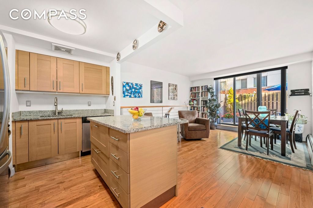 29 West 138th Street 1B, Central Harlem, Upper Manhattan, NYC - 1 Bedrooms  
1 Bathrooms  
4 Rooms - 