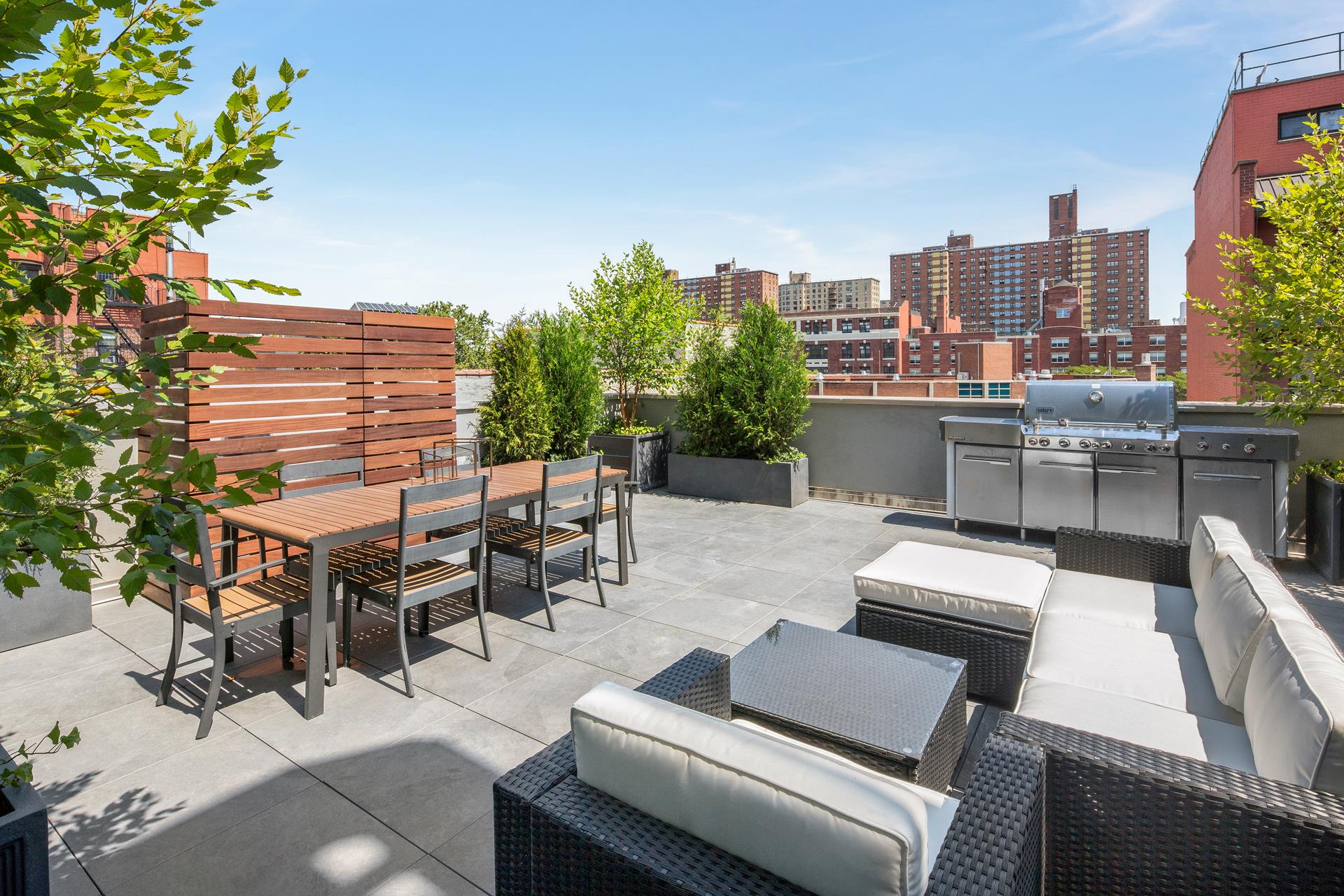 88 Clinton Street Apartment4, Lower East Side, Downtown, NYC - 3 Bedrooms  
2 Bathrooms  
7 Rooms - 