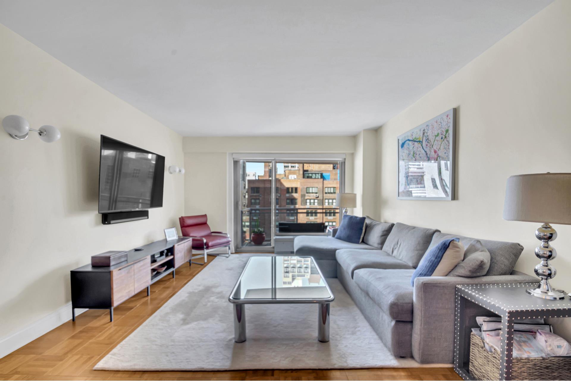 400 East 56th Street 17G, Sutton Place, Midtown East, NYC - 2 Bedrooms  
2 Bathrooms  
4 Rooms - 