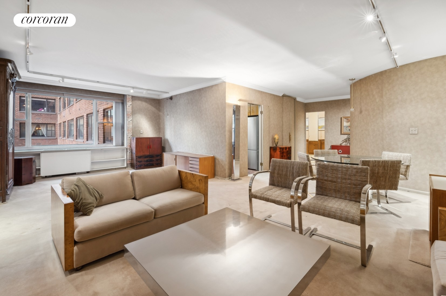 340 East 64th Street 5R, Lenox Hill, Upper East Side, NYC - 1 Bedrooms  
2 Bathrooms  
4 Rooms - 