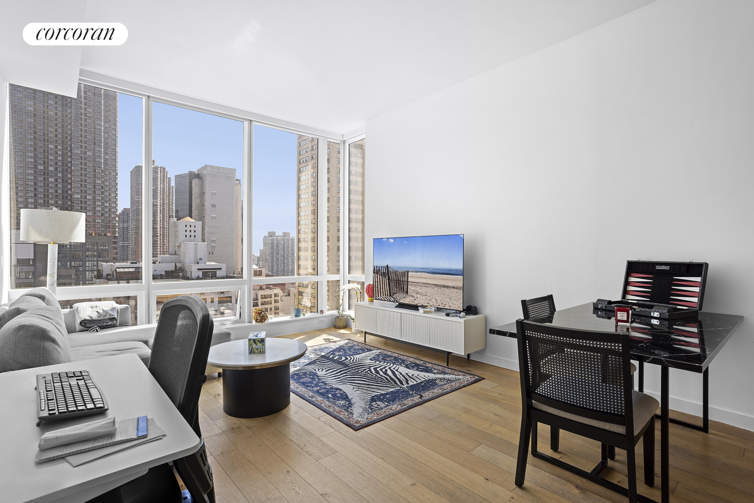 Photo 1 of 325 Lexington Avenue 19E, Midtown East, NYC, $1,300,000, Web #: 1090549470