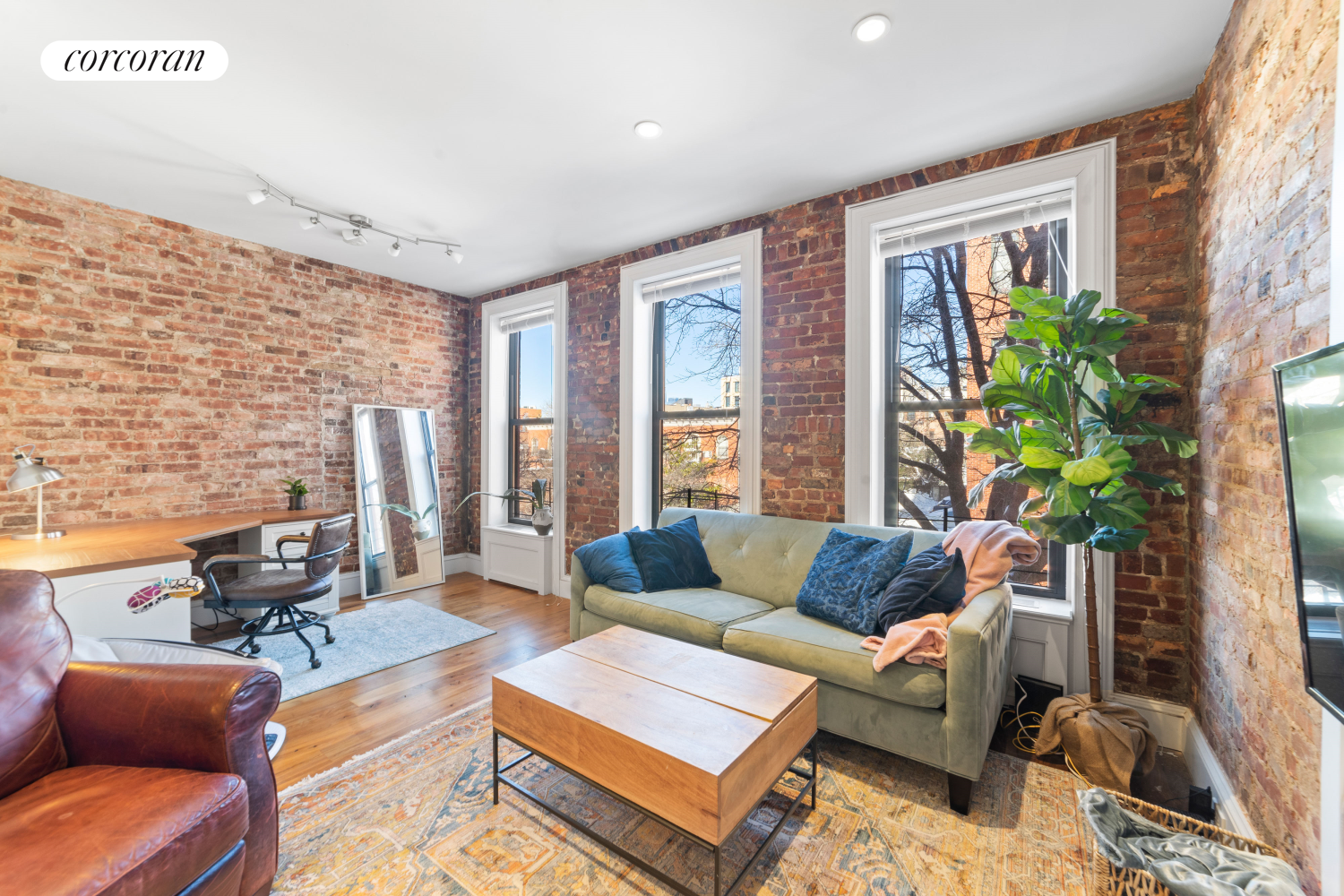 128 Carroll Street 2, Carroll Gardens, Brooklyn, New York - 2 Bedrooms  
1 Bathrooms  
4 Rooms - 