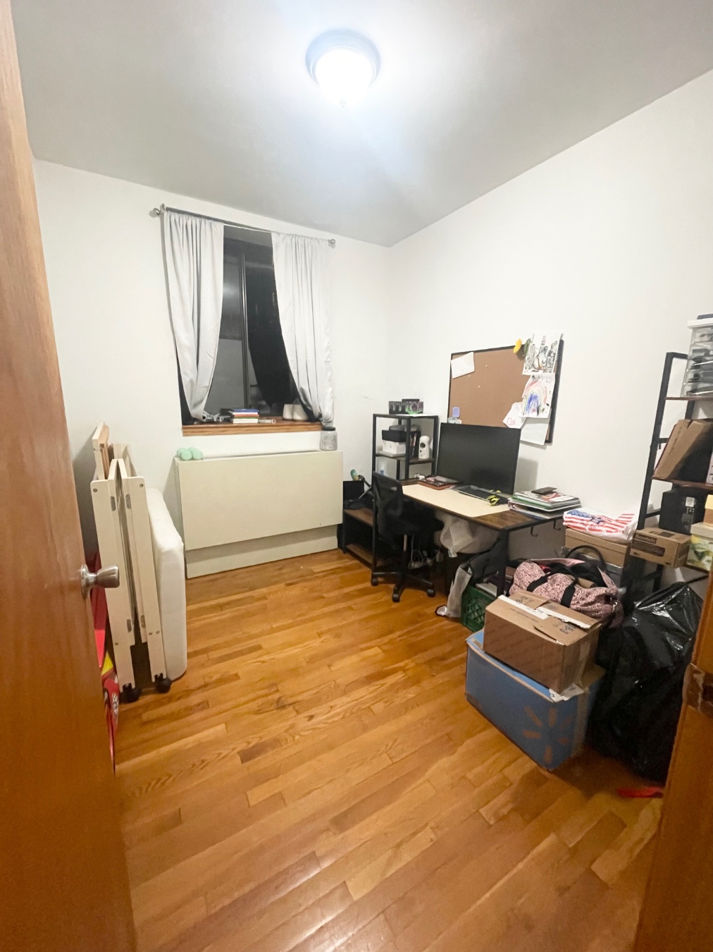 Photo 1 of 457 West 46th Street 1A, Midtown West, NYC, $3,650, Web #: 1091367536