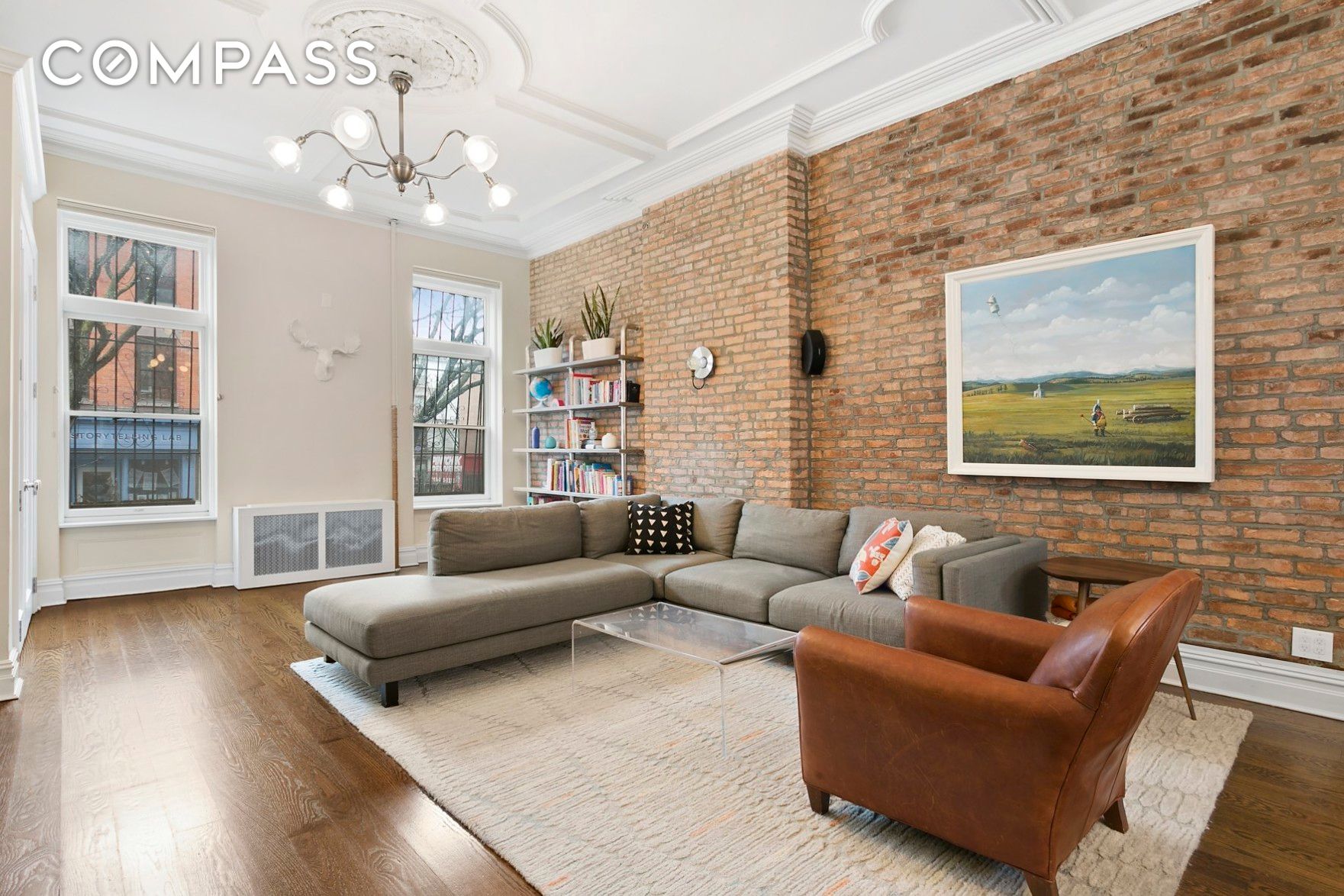 449 Bergen Street 1, Park Slope, Brooklyn, New York - 3 Bedrooms  
2.5 Bathrooms  
6 Rooms - 