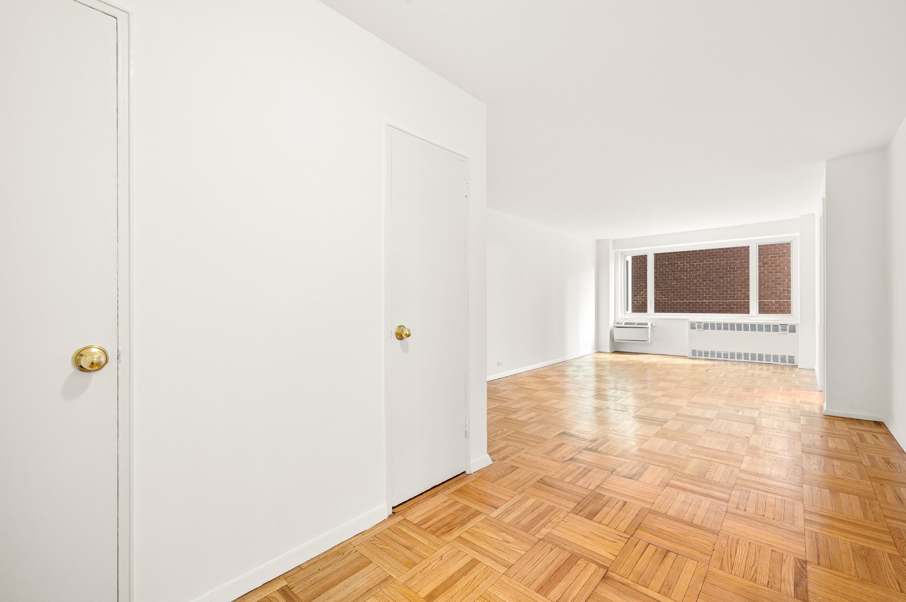 411 East 53rd Street 14A, Turtle Bay, Midtown East, NYC - 2 Bedrooms  
1 Bathrooms  
4 Rooms - 