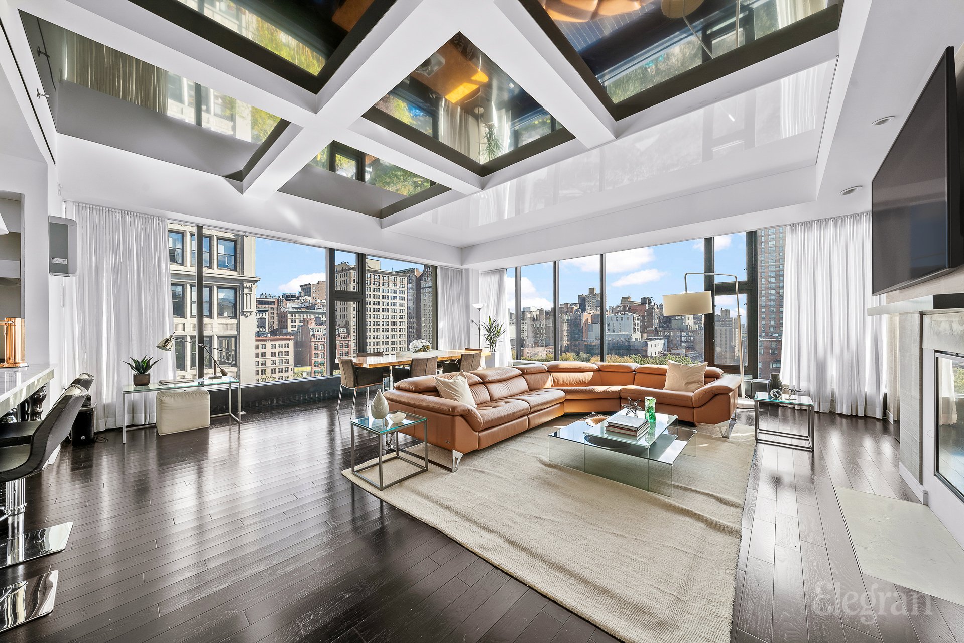 15 Union Square 30, Flatiron District, Downtown, NYC - 3 Bedrooms  
3.5 Bathrooms  
6 Rooms - 