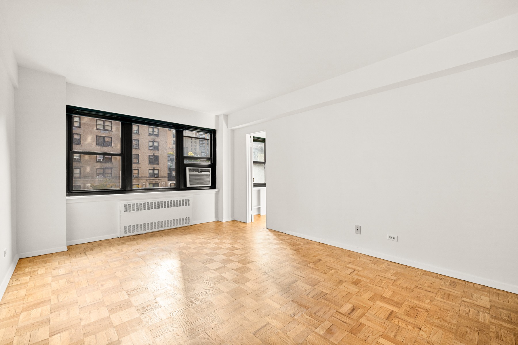 11 Riverside Drive 6He, Upper West Side, Upper West Side, NYC - 1 Bedrooms  
1 Bathrooms  
3 Rooms - 