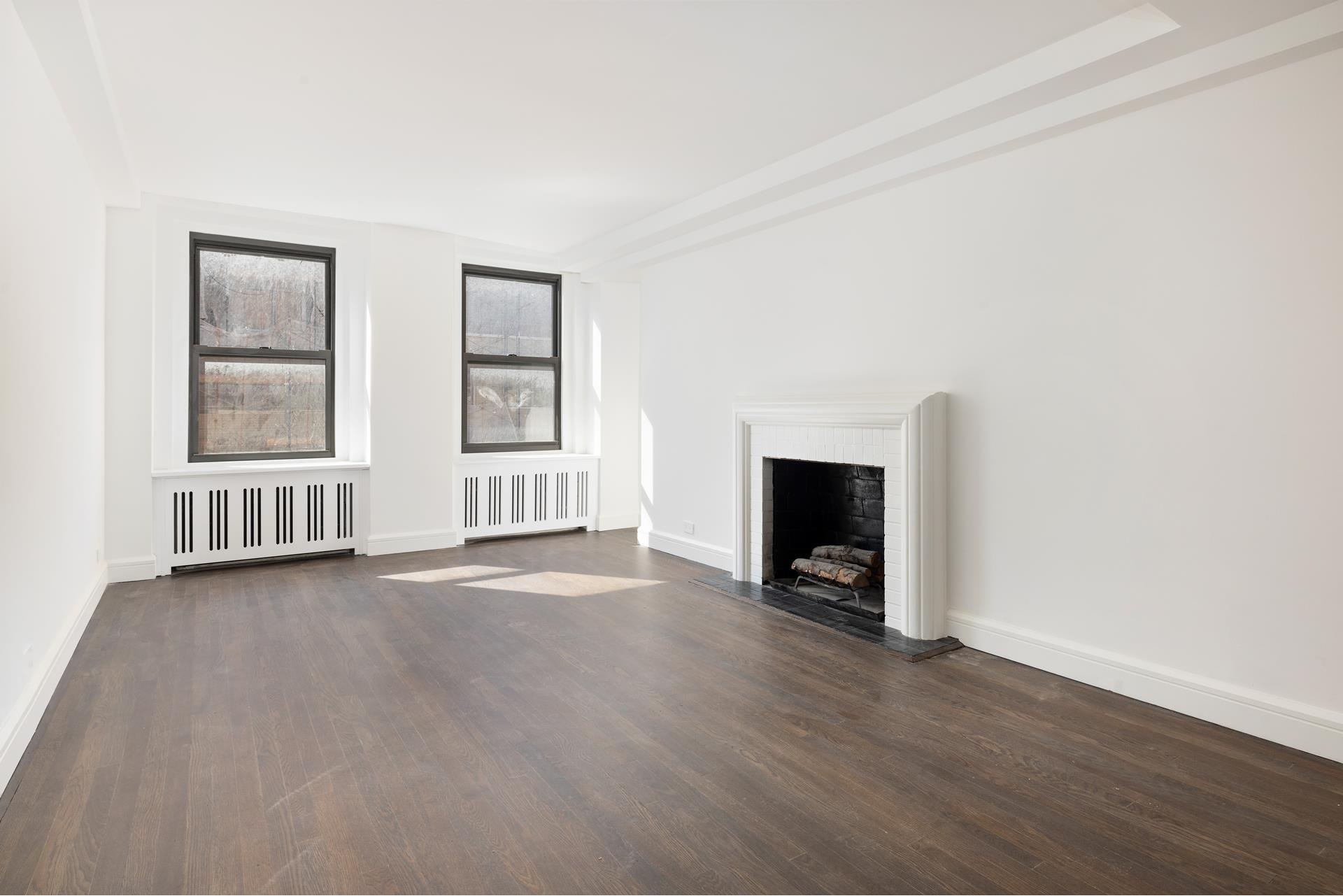 205 East 78th Street 17H, Lenox Hill, Upper East Side, NYC - 2 Bedrooms  
2 Bathrooms  
4 Rooms - 