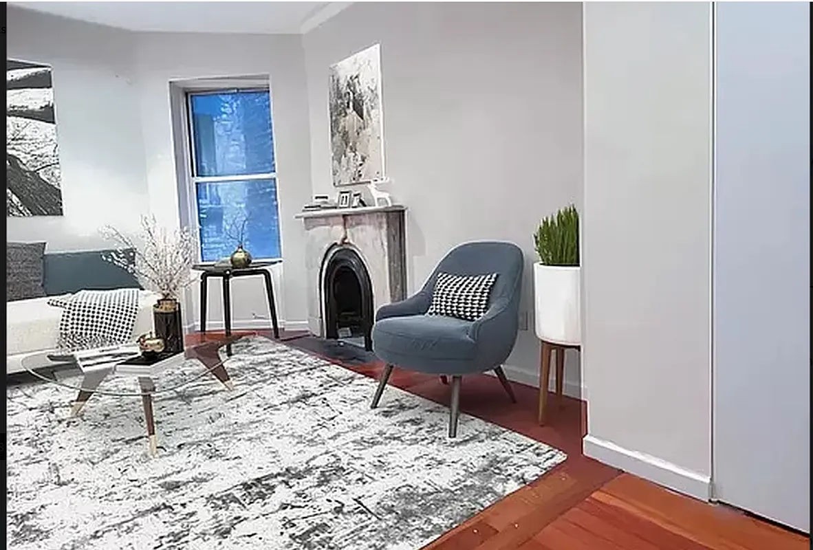 129 West 56th Street 5F, Midtown West, Midtown West, NYC - 3 Bedrooms  
1 Bathrooms  
6 Rooms - 