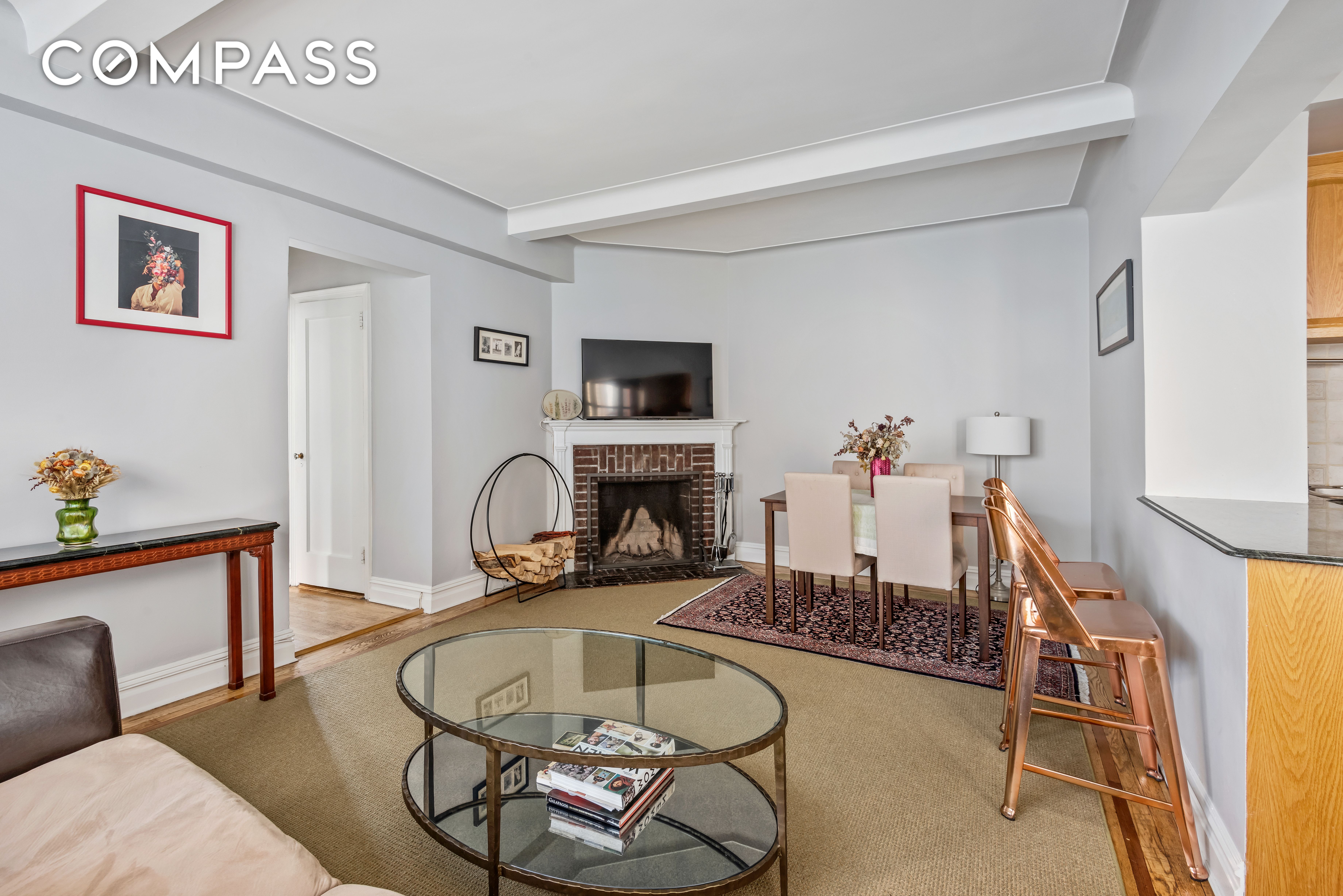 235 East 22nd Street 6P, Gramercy Park, Downtown, NYC - 1 Bedrooms  
1 Bathrooms  
3 Rooms - 