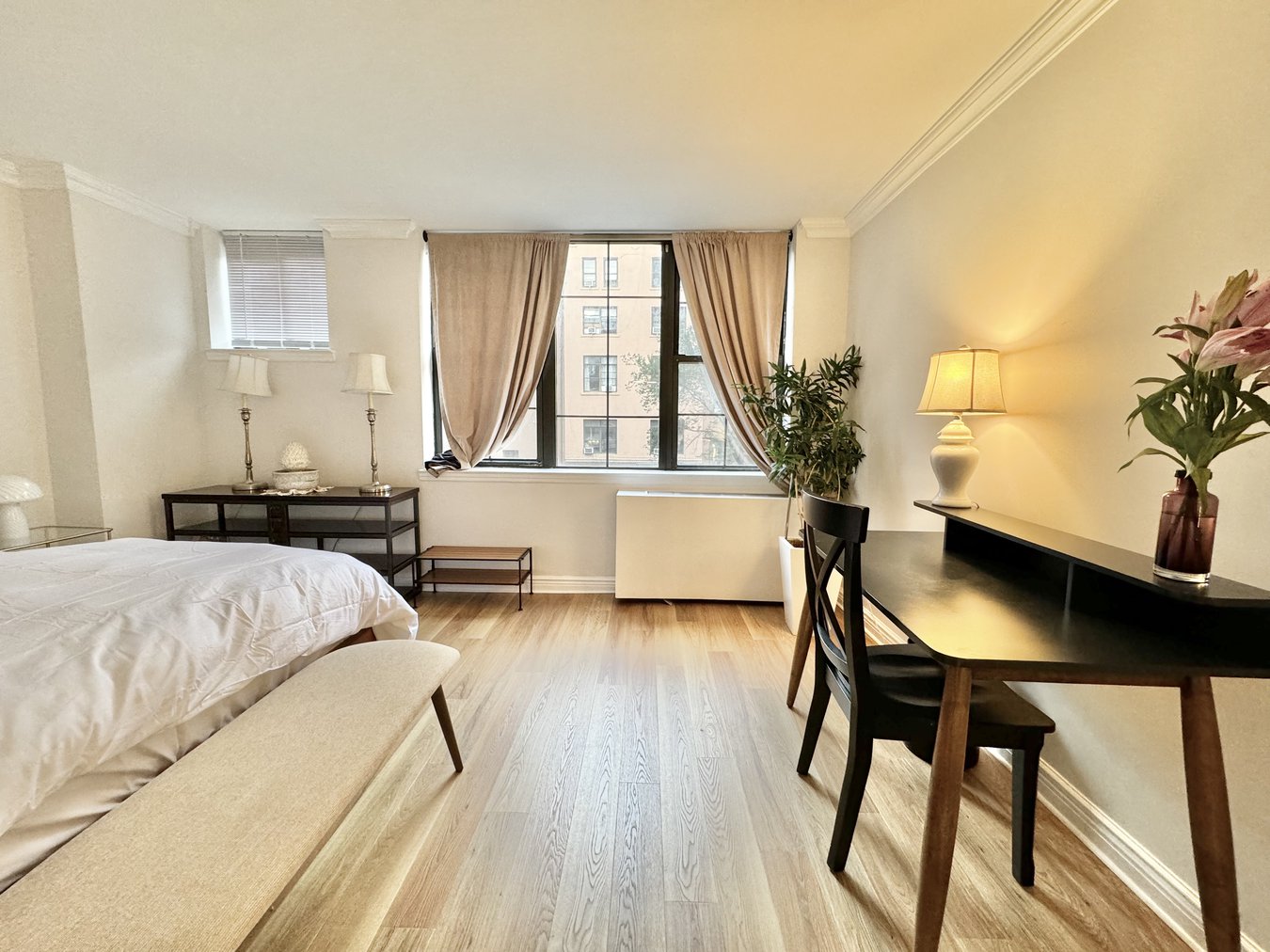 222 West 14th Street 2H, West Village, Downtown, NYC - 1 Bedrooms  
1 Bathrooms  
3 Rooms - 