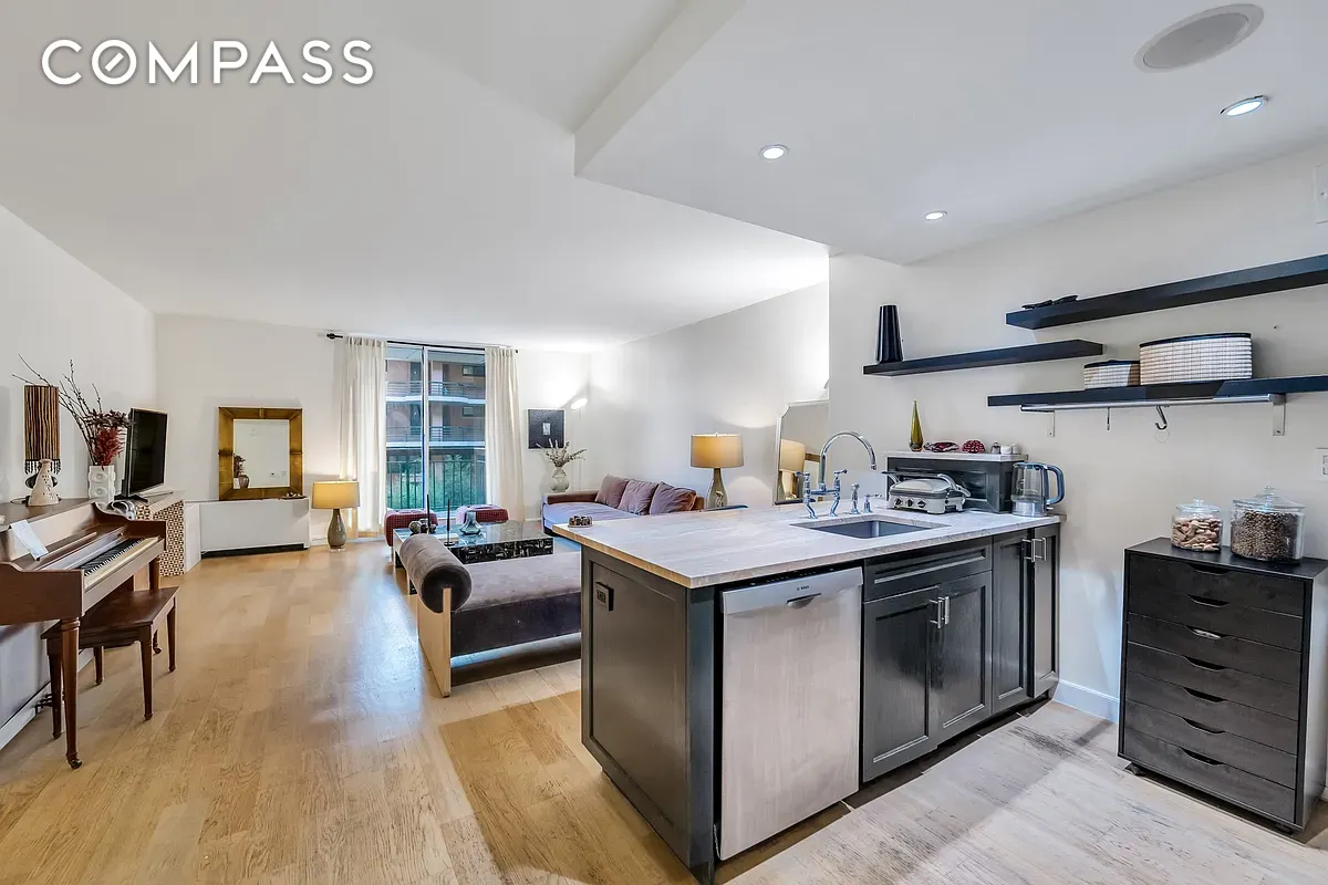 333 Rector Place 312, Battery Park City, Downtown, NYC - 1 Bedrooms  
1 Bathrooms  
3 Rooms - 