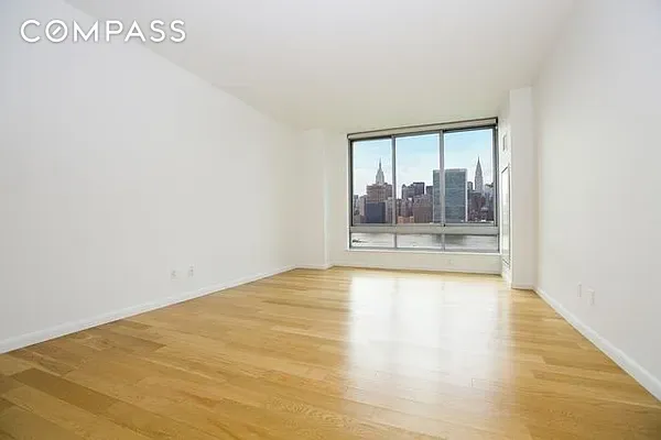 46-30 Center Boulevard 1209, Long Island City, Queens, New York - 1 Bedrooms  
1 Bathrooms  
3 Rooms - 