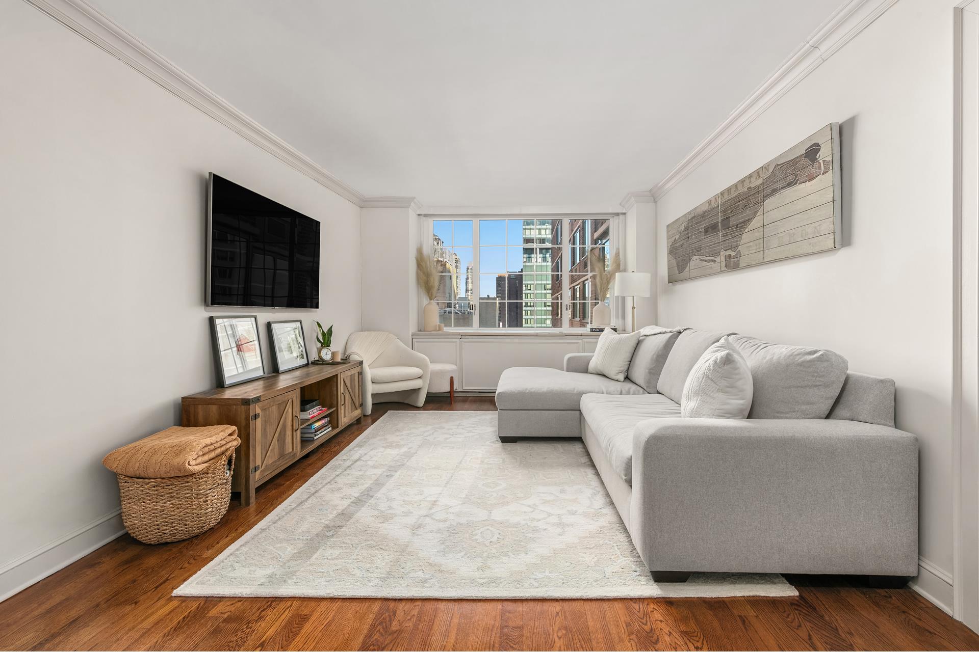 245 East 54th Street 25St, Sutton Place, Midtown East, NYC - 2 Bedrooms  
2 Bathrooms  
4 Rooms - 