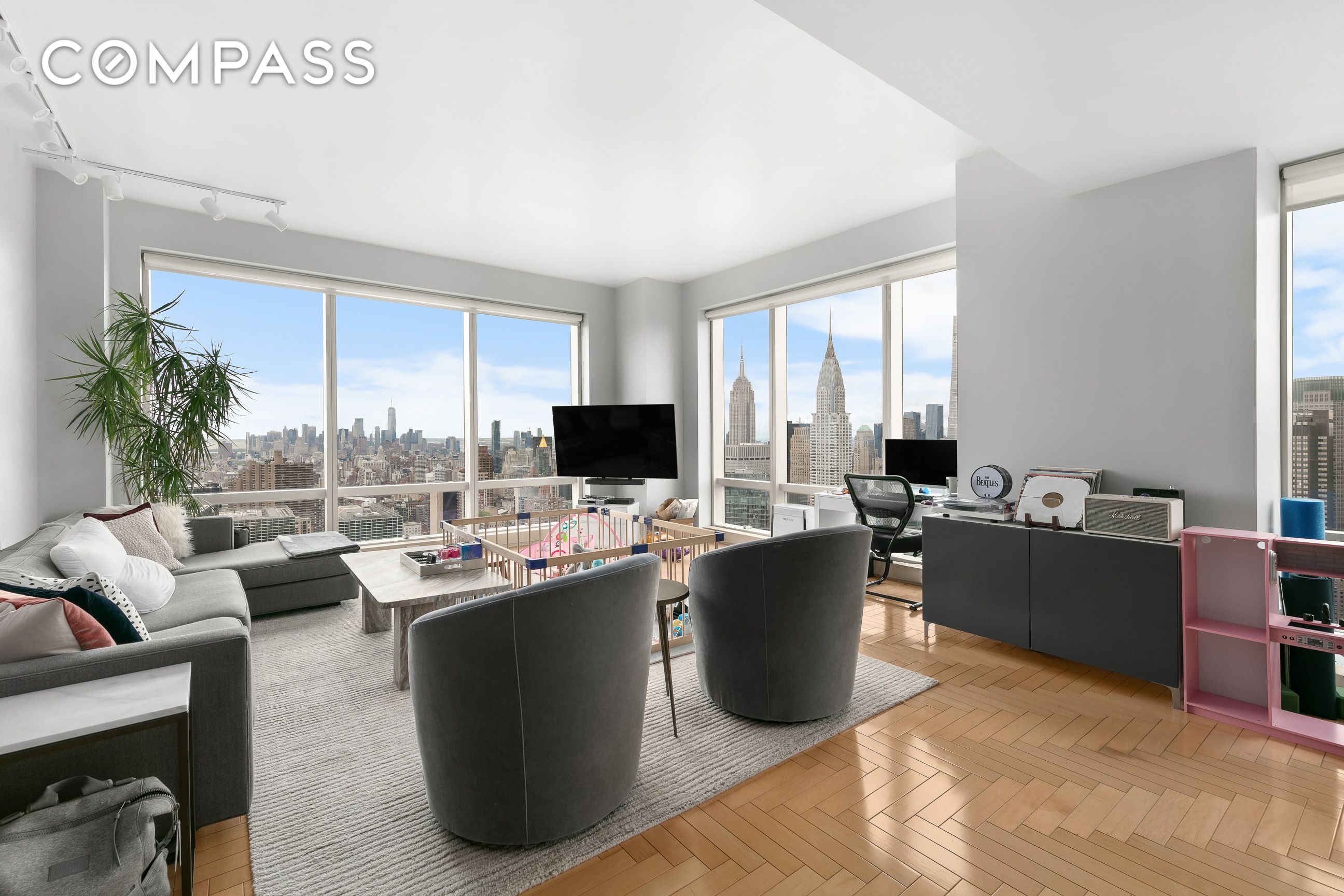 845 United Nations Plaza 63C, Midtown East, Midtown East, NYC - 2 Bedrooms  
3 Bathrooms  
5 Rooms - 