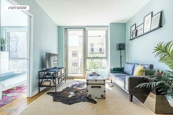 211 Mc Guinness Boulevard 302, Greenpoint, Brooklyn, New York - 1 Bedrooms  
1 Bathrooms  
3 Rooms - 