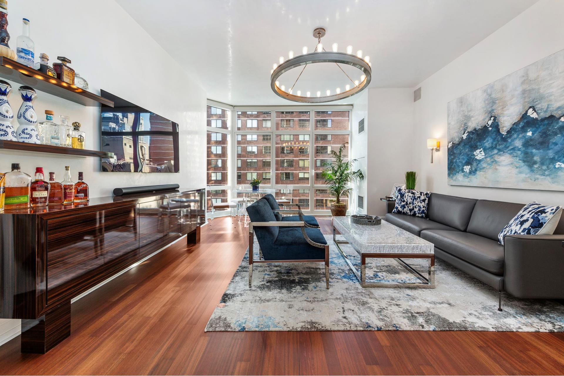 300 East 55th Street 20C, Sutton Place, Midtown East, NYC - 2 Bedrooms  
2 Bathrooms  
4 Rooms - 