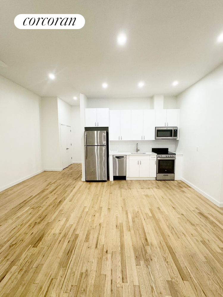 2007 Fulton Street 1, Ocean Hill, Brooklyn, New York - 3 Bedrooms  
1 Bathrooms  
5 Rooms - 