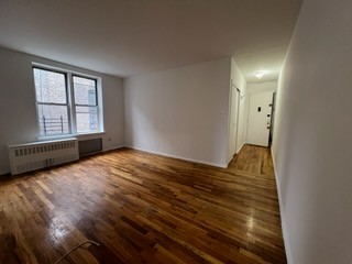 446 Central Park 7D, Manhattan Valley, Upper Manhattan, NYC - 1 Bedrooms  
1 Bathrooms  
2 Rooms - 