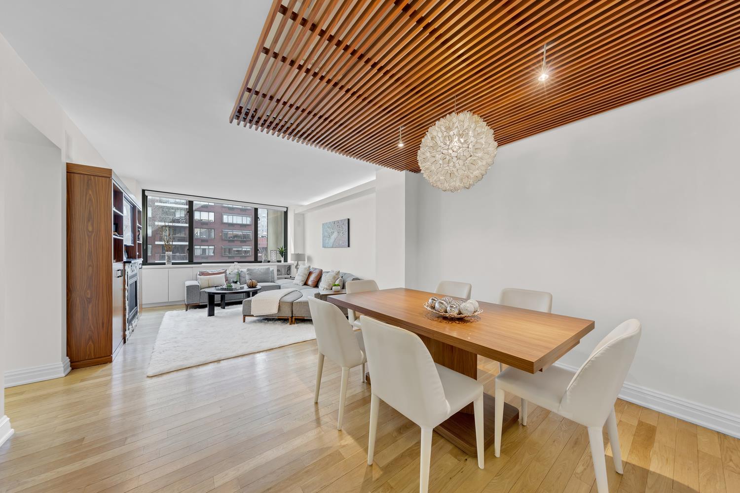 1438 3rd Avenue 7E, Upper East Side, Upper East Side, NYC - 3 Bedrooms  
3 Bathrooms  
7 Rooms - 