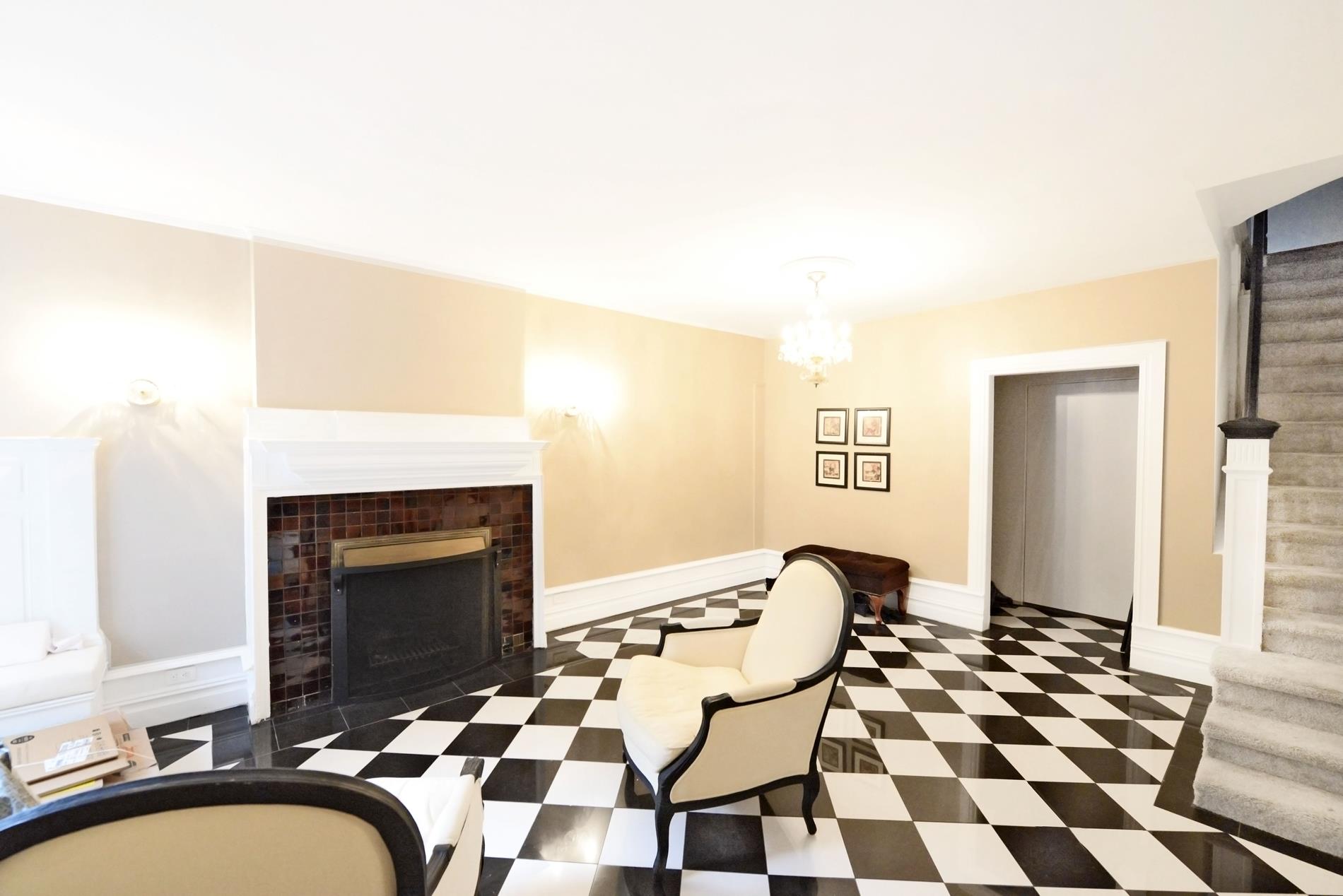 112 East 35th Street, House, Murray Hill, Midtown East, NYC - 4 Bedrooms  
4 Bathrooms  
9 Rooms - 