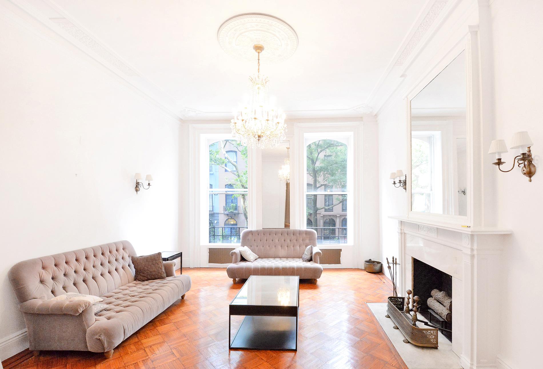 112 East 35th Street, House, Murray Hill, Midtown East, NYC - 4 Bedrooms  
4 Bathrooms  
9 Rooms - 