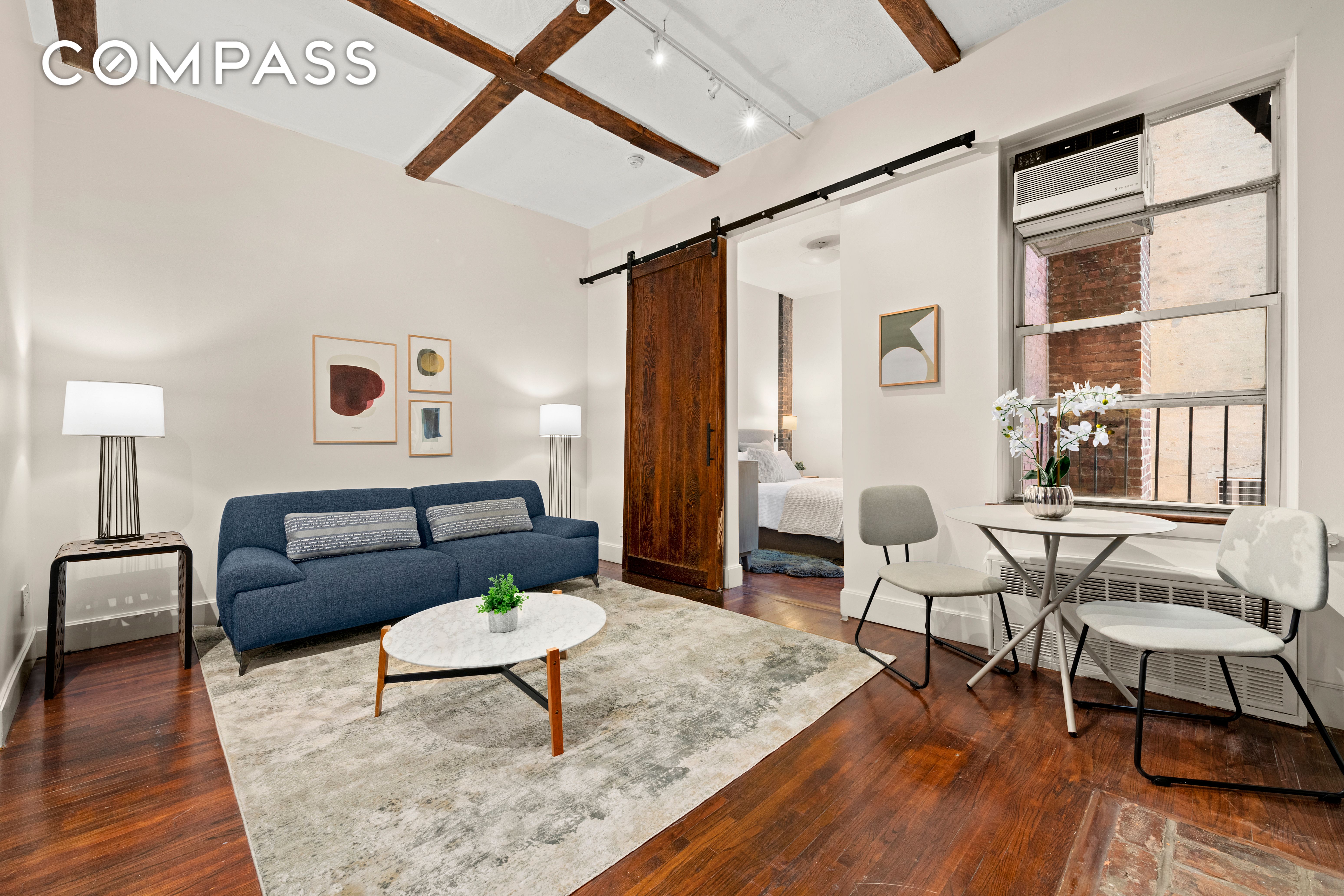 242 West 4th Street 2B, West Village, Downtown, NYC - 1 Bedrooms  
1 Bathrooms  
2 Rooms - 