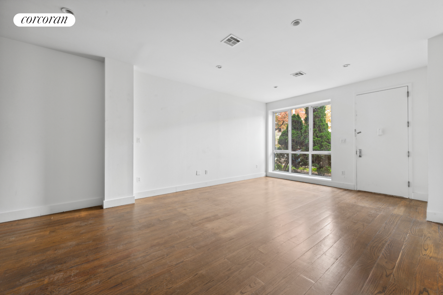 1760 Dean Street 1, Weeksville, Brooklyn, New York - 4 Bedrooms  
1.5 Bathrooms  
6 Rooms - 