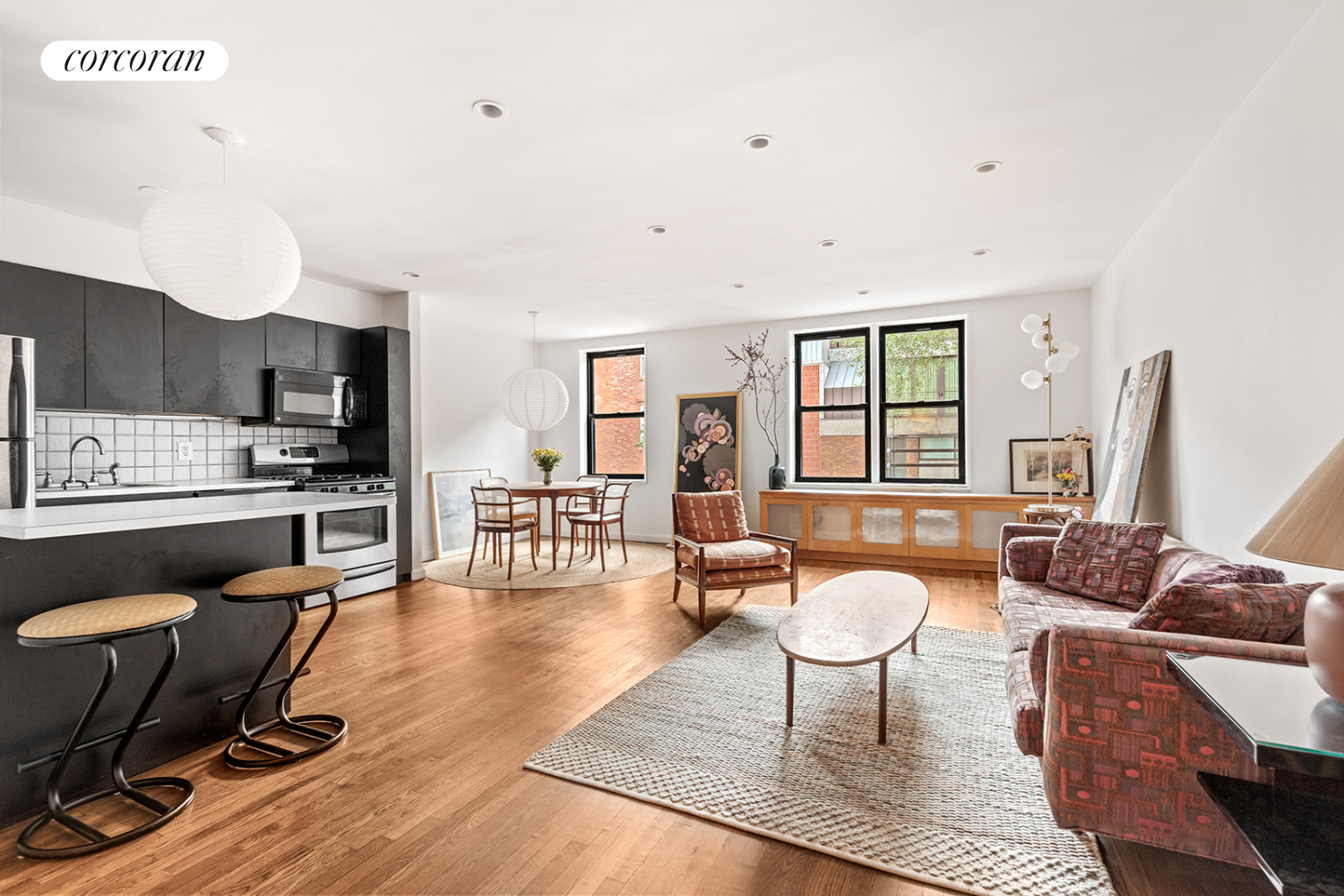 100 Bank Street 2D, West Village, Downtown, NYC - 2 Bedrooms  
2 Bathrooms  
5 Rooms - 