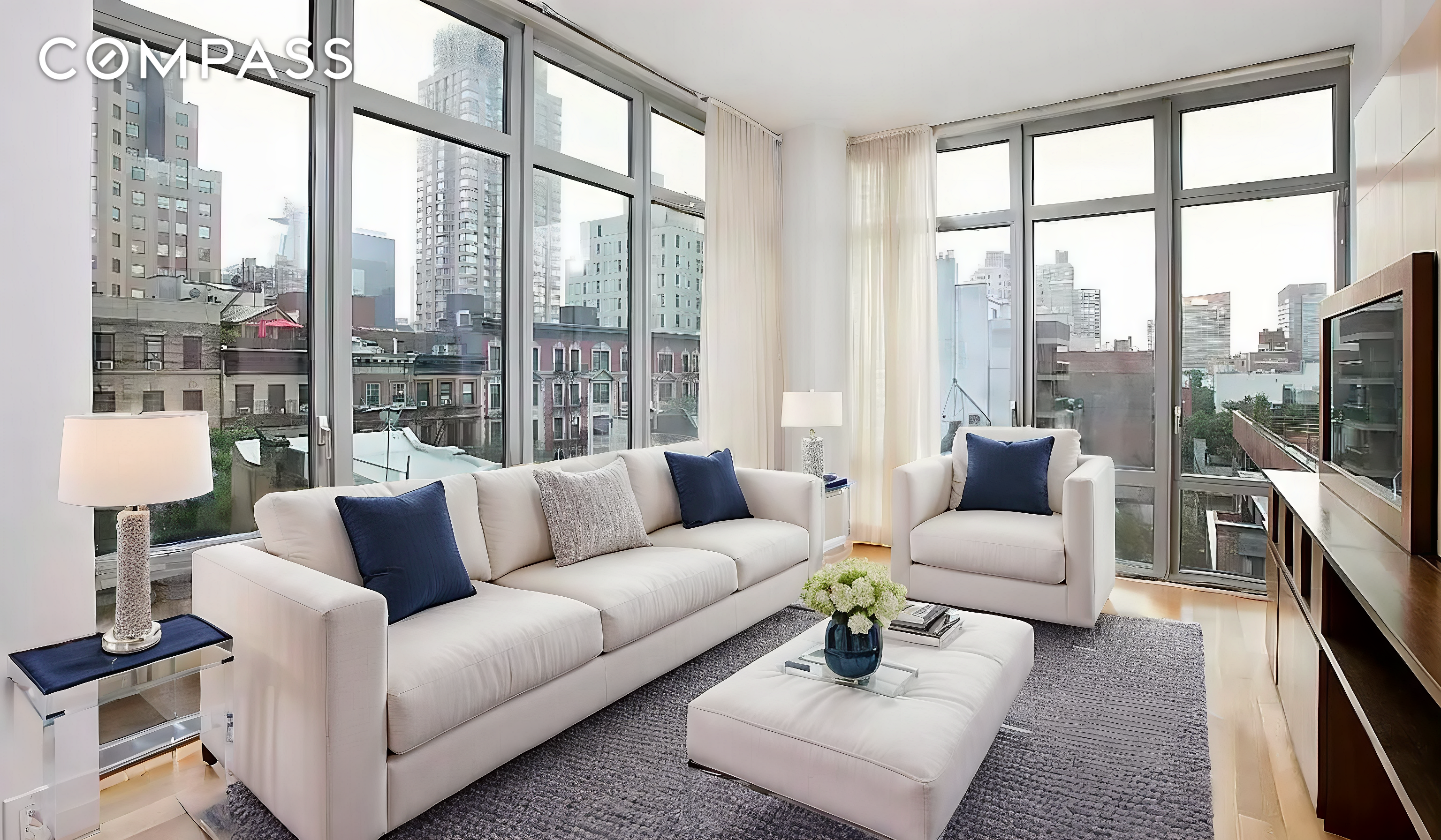 310 West 52nd Street 6B, Hell S Kitchen, Midtown West, NYC - 2 Bedrooms  
2 Bathrooms  
5 Rooms - 