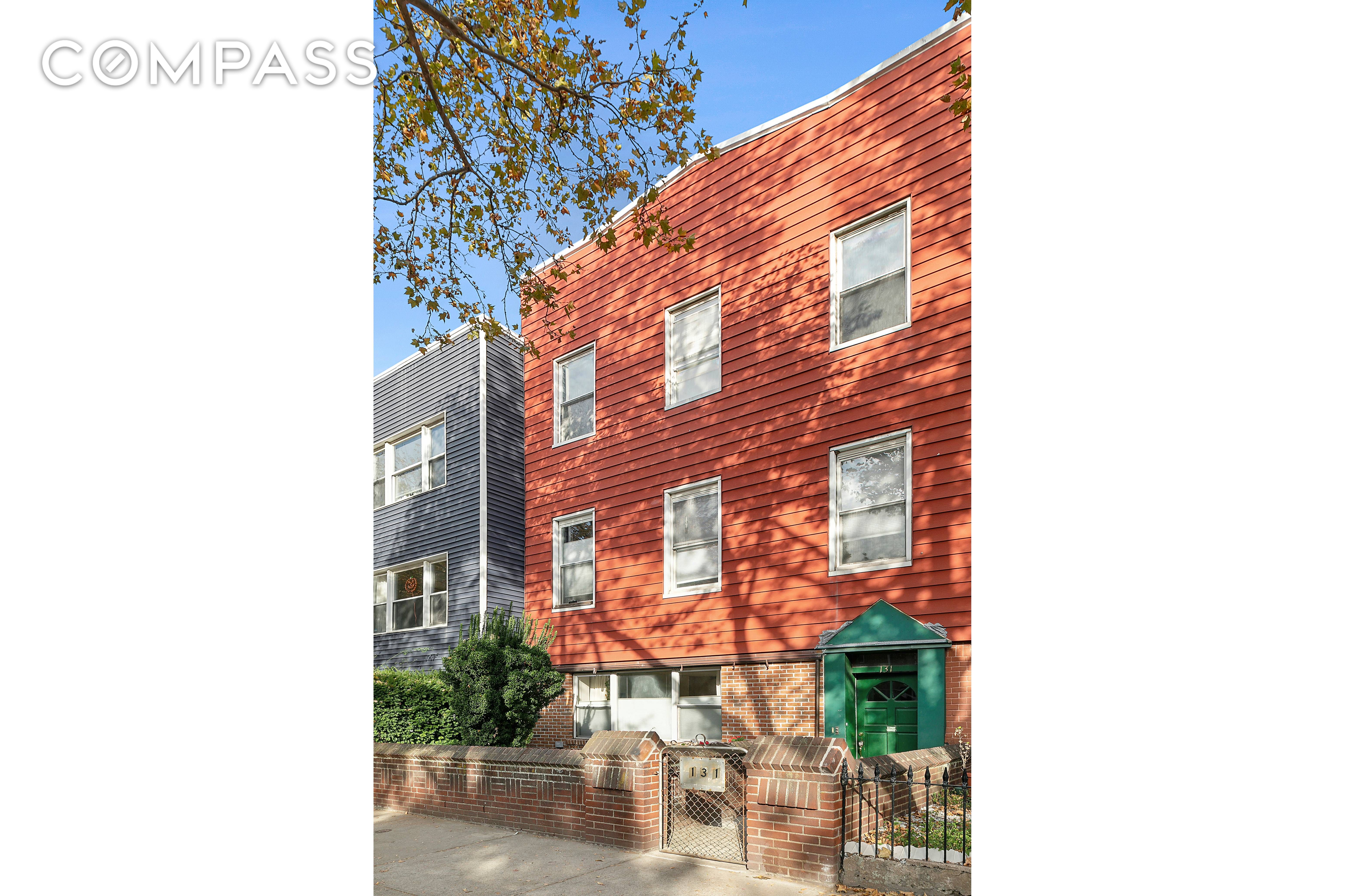 131 Java Street, Greenpoint, Brooklyn, New York - 8 Bedrooms  
3 Bathrooms  
12 Rooms - 