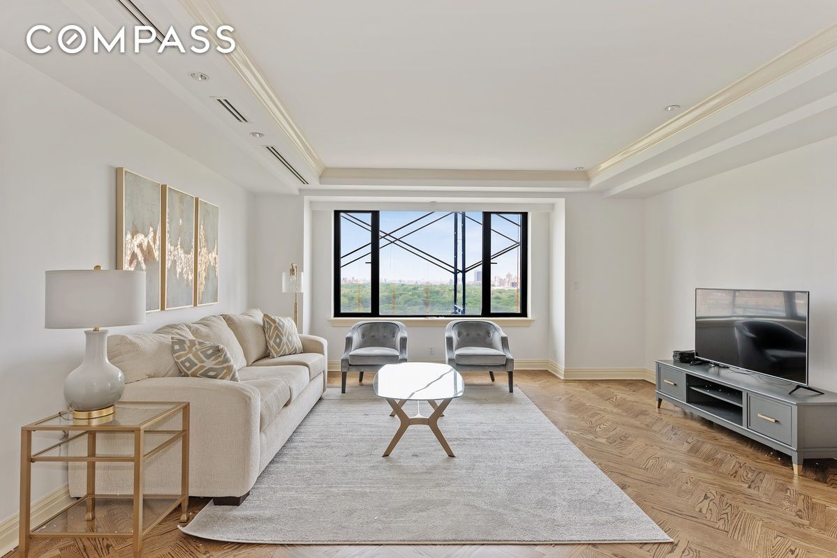 160 Central Park 2101, Central Park South, Midtown West, NYC - 2 Bedrooms  

5 Rooms - 