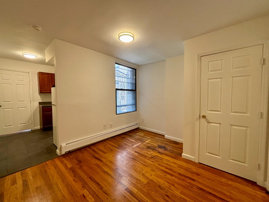 628 West 138th Street 1R, Hamilton Heights, Upper Manhattan, NYC - 1 Bedrooms  
1 Bathrooms  
2 Rooms - 