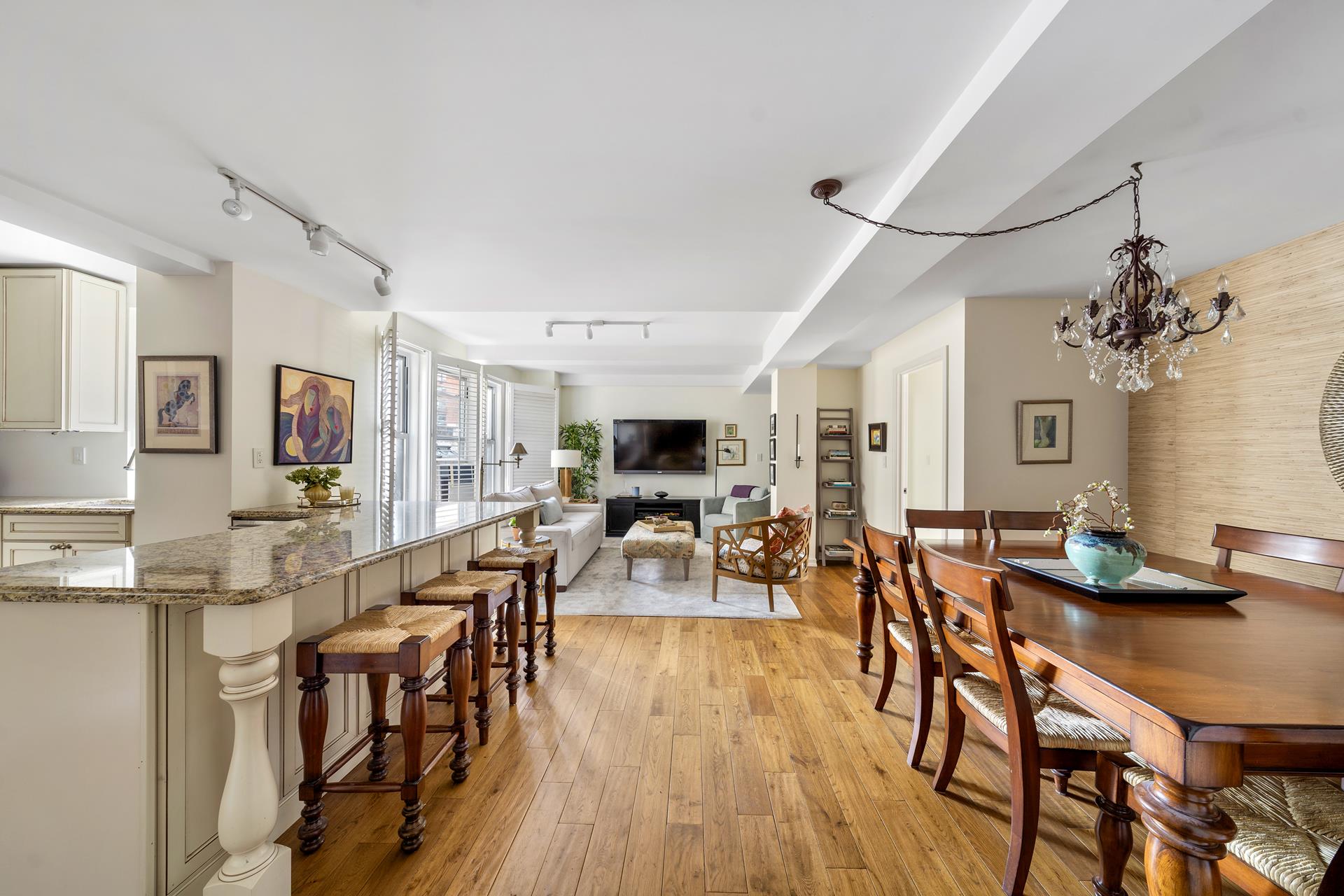 Photo 1 of 339 East 58th Street 7Cd, Midtown East, NYC, $975,000, Web #: 1093760898