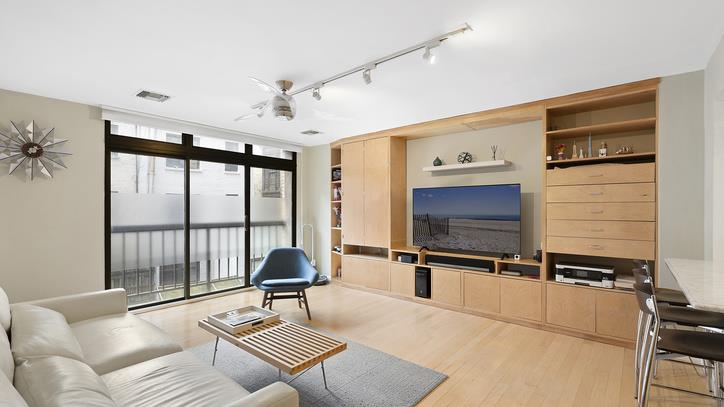 253 West 73rd Street 3-E, Upper West Side, Upper West Side, NYC - 1 Bedrooms  
1 Bathrooms  
3 Rooms - 