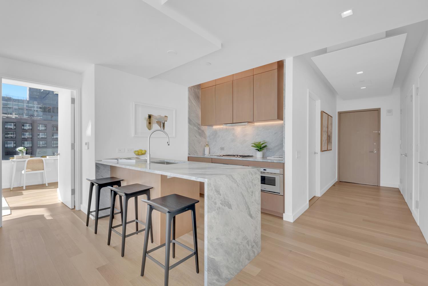 611 West 56th Street 7A, Hells Kitchen, Midtown West, NYC - 1 Bedrooms  
1.5 Bathrooms  
3 Rooms - 