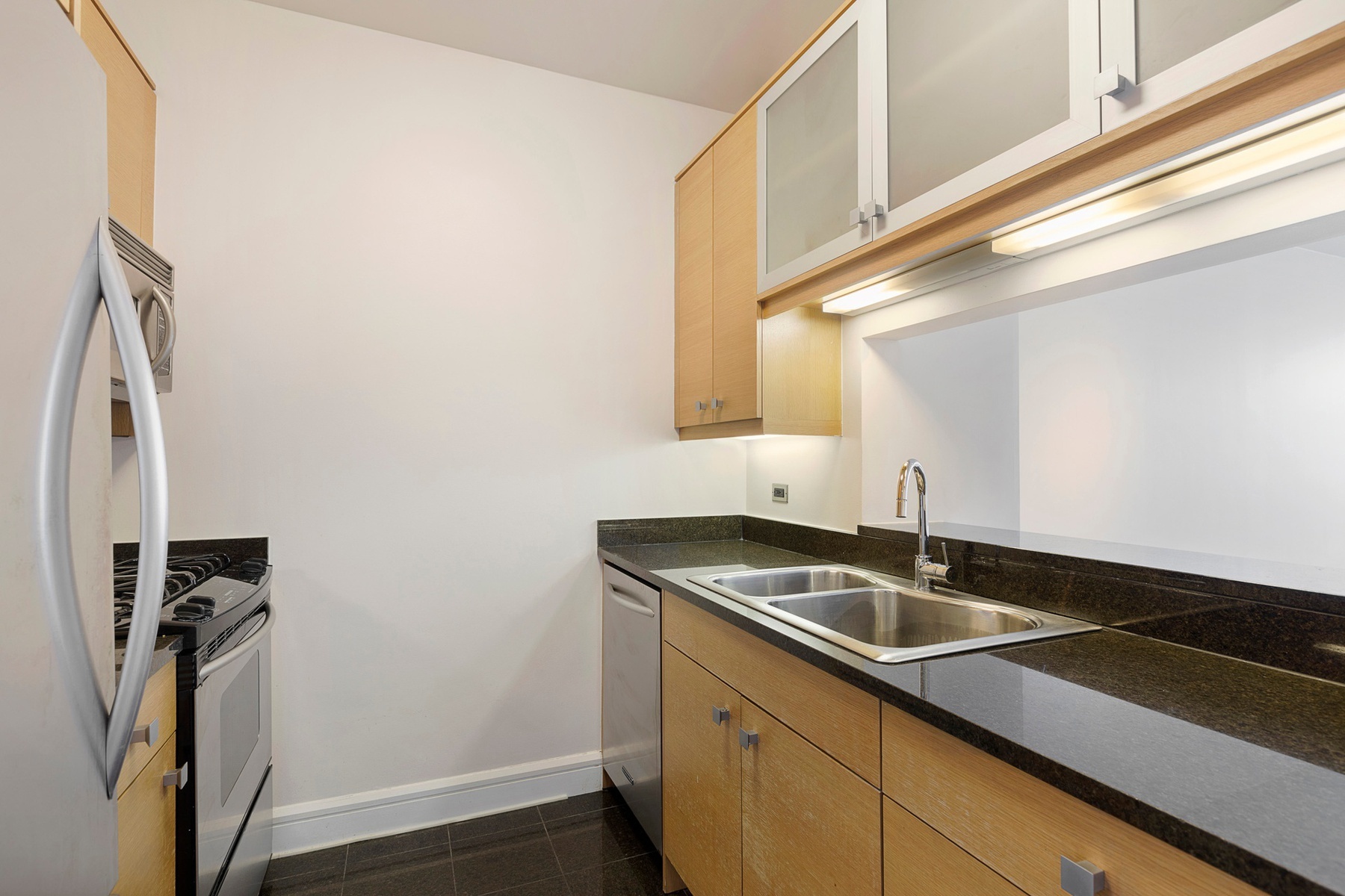 120 Riverside Boulevard 4-B, Lincoln Square, Upper West Side, NYC - 1 Bedrooms  
1 Bathrooms  
3 Rooms - 