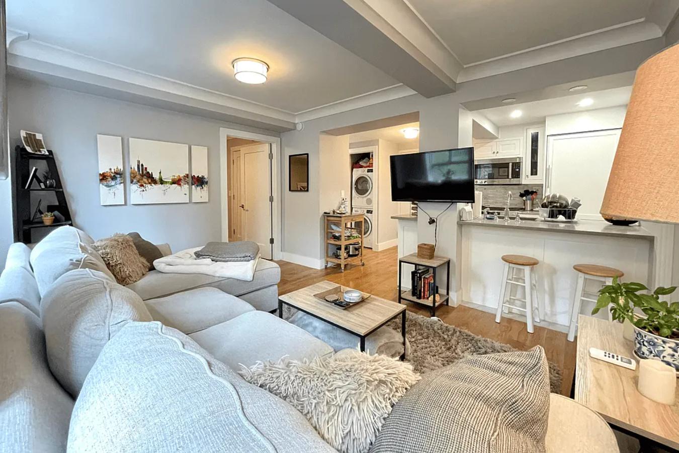 752 West End Avenue 3D, Upper West Side, Upper West Side, NYC - 2 Bedrooms  
2 Bathrooms  
4 Rooms - 