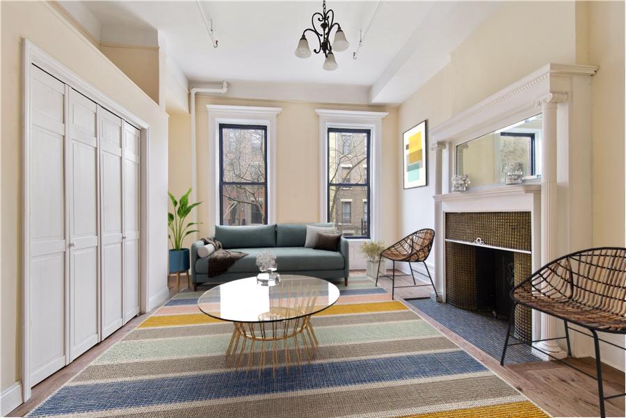 365 West 120th Street Parlor, West Harlem, Upper Manhattan, NYC - 1 Bedrooms  
1 Bathrooms  
3 Rooms - 