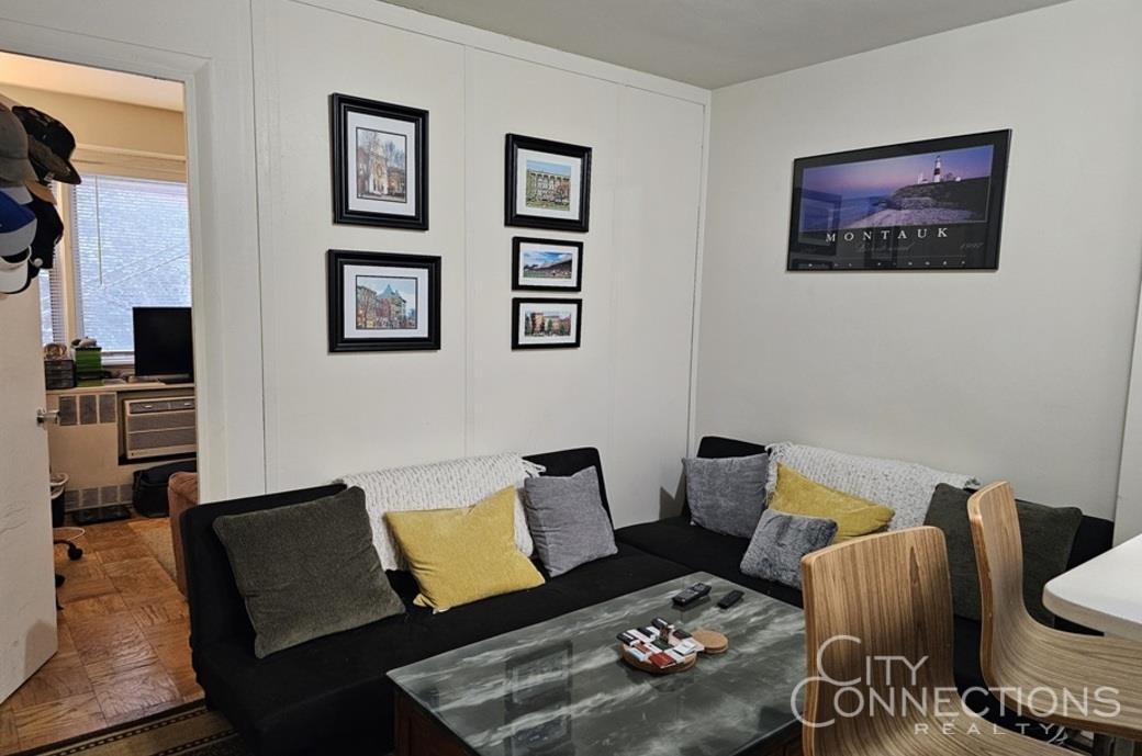 Photo 1 of 245 East 35th Street 4-F, Midtown East, NYC, $3,500, Web #: 1093928555