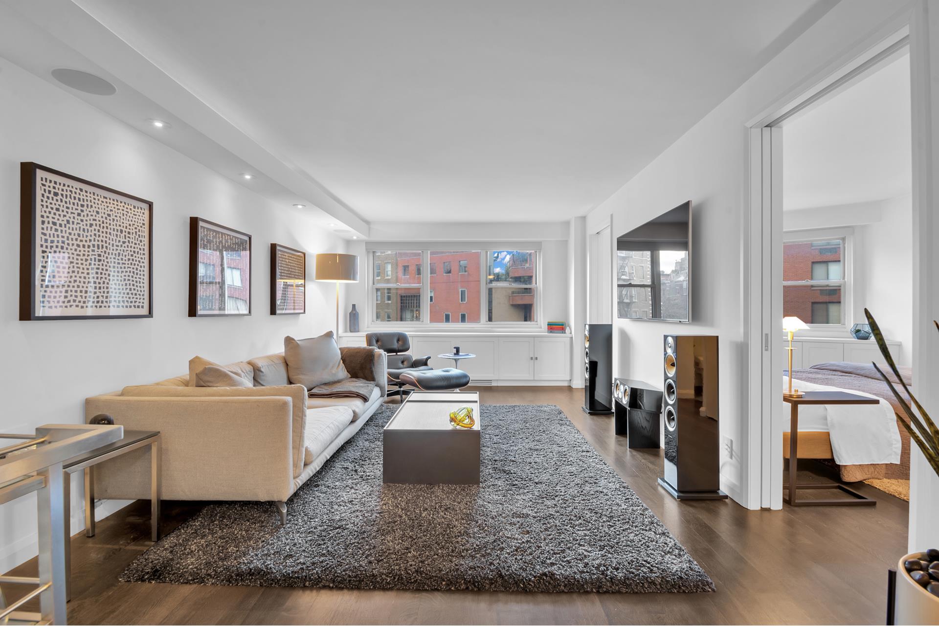 15 Charles Street 3F, West Village, Downtown, NYC - 1 Bedrooms  
1 Bathrooms  
3 Rooms - 