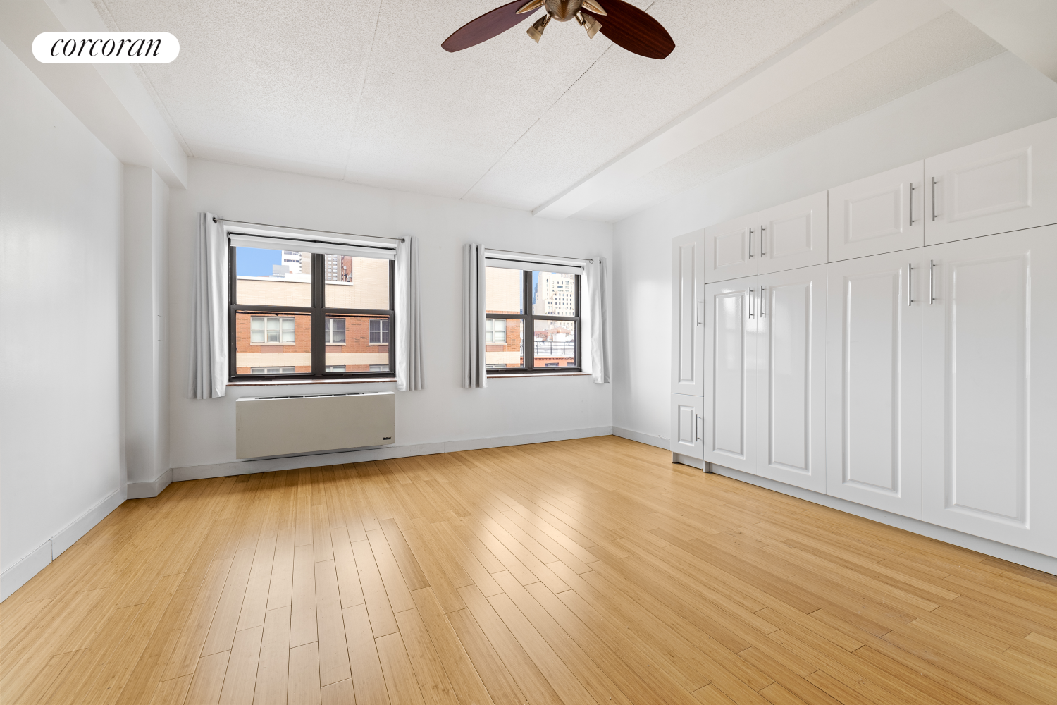 516 West 47th Street S7j, Hells Kitchen, Midtown West, NYC - 1 Bathrooms  
2 Rooms - 