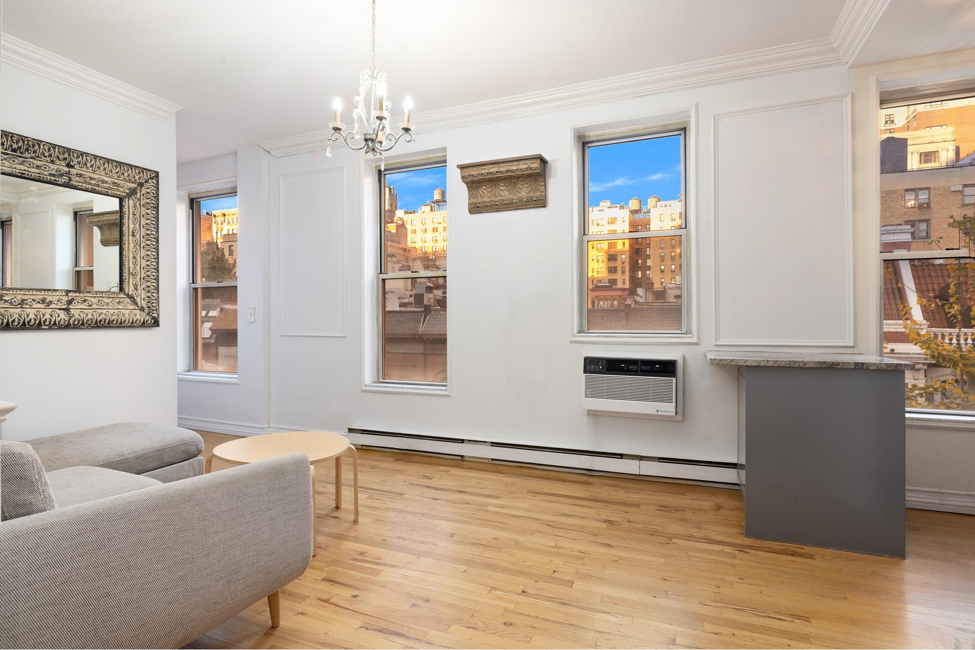 320 West 84th Street 5A, Upper West Side, Upper West Side, NYC - 1 Bedrooms  
1 Bathrooms  
4 Rooms - 