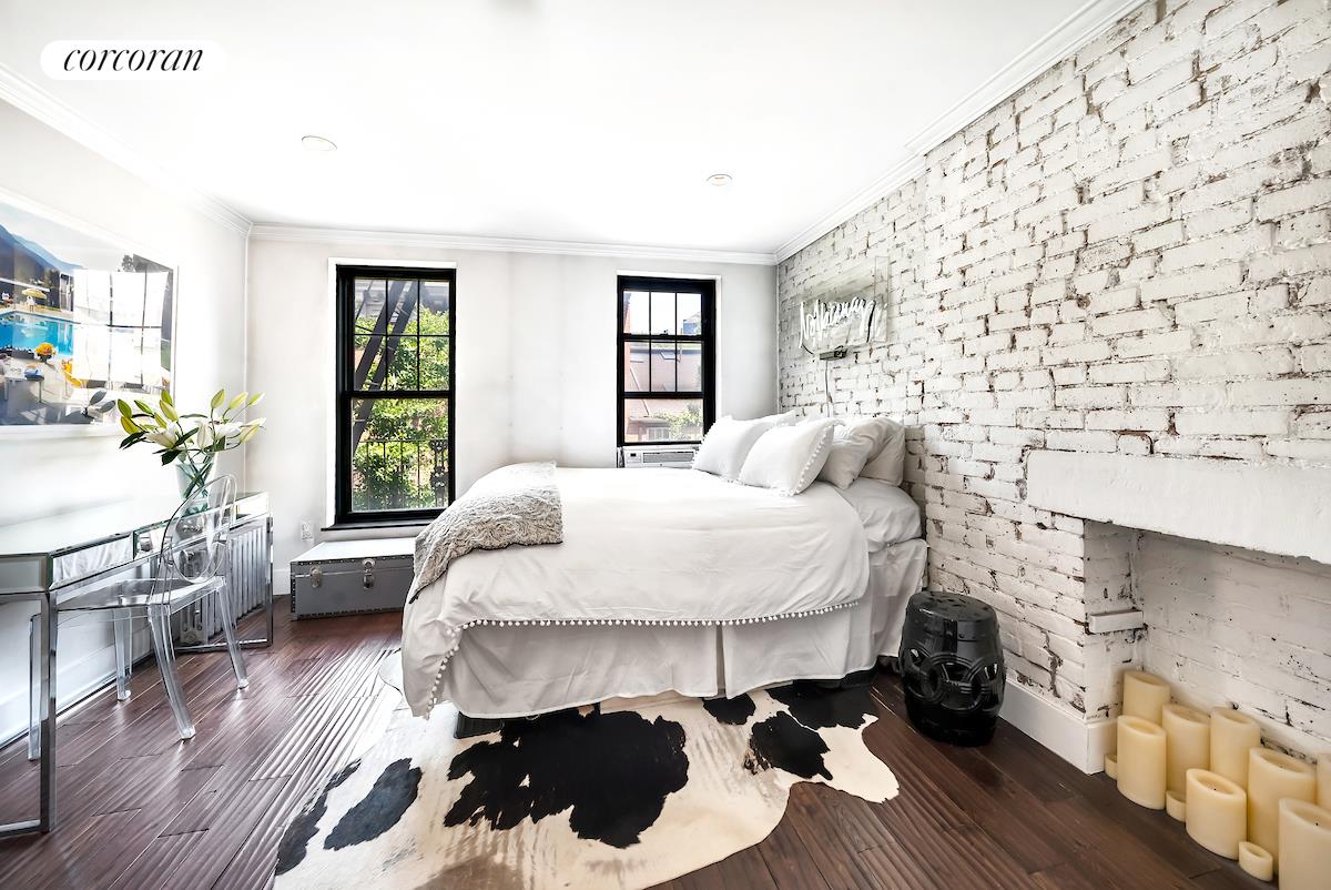 84 Horatio Street 4A, West Village, Downtown, NYC - 1 Bedrooms  
1 Bathrooms  
2 Rooms - 