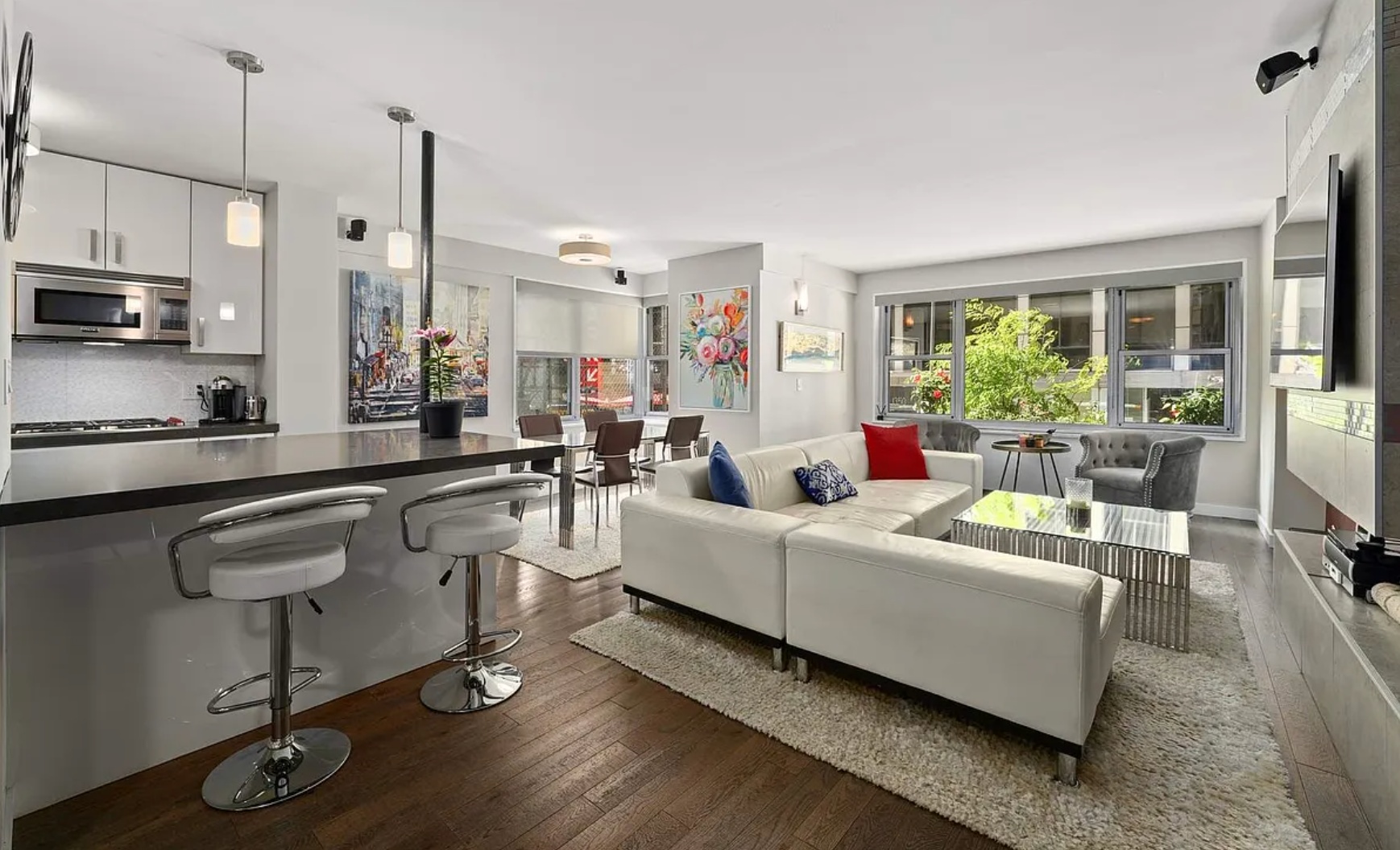 77 West 55th Street 2-B, Midtown West, Midtown West, NYC - 2 Bedrooms  
2 Bathrooms  
5 Rooms - 