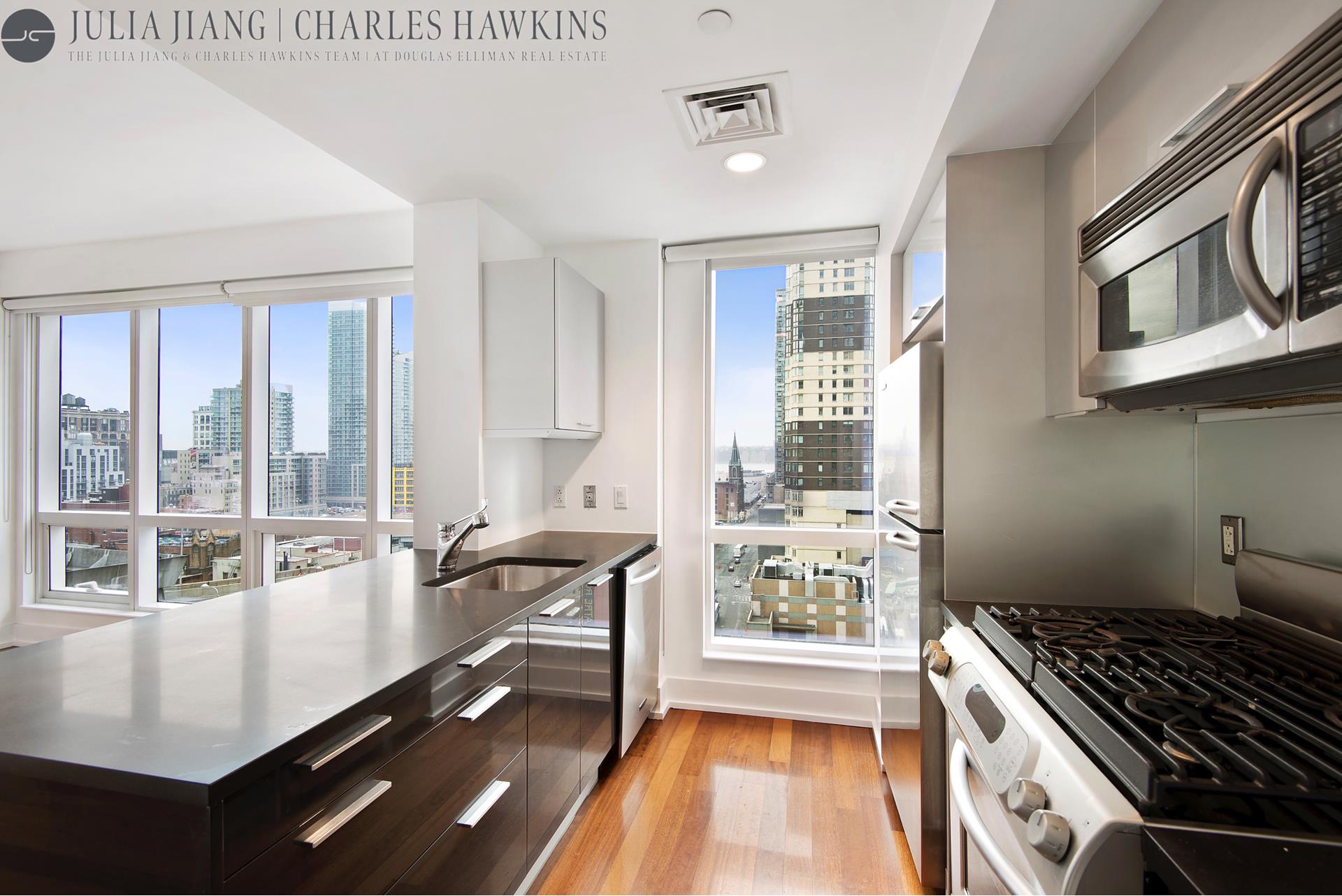 350 West 42nd Street 12L, Hells Kitchen, Midtown West, NYC - 2 Bedrooms  
2 Bathrooms  
4 Rooms - 