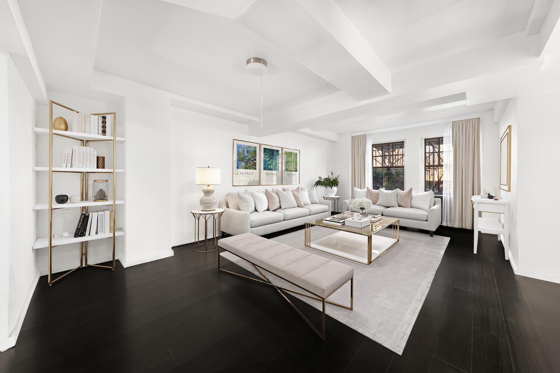 965 5th Avenue 1B, Lenox Hill, Upper East Side, NYC - 3 Bedrooms  
3 Bathrooms  
6 Rooms - 