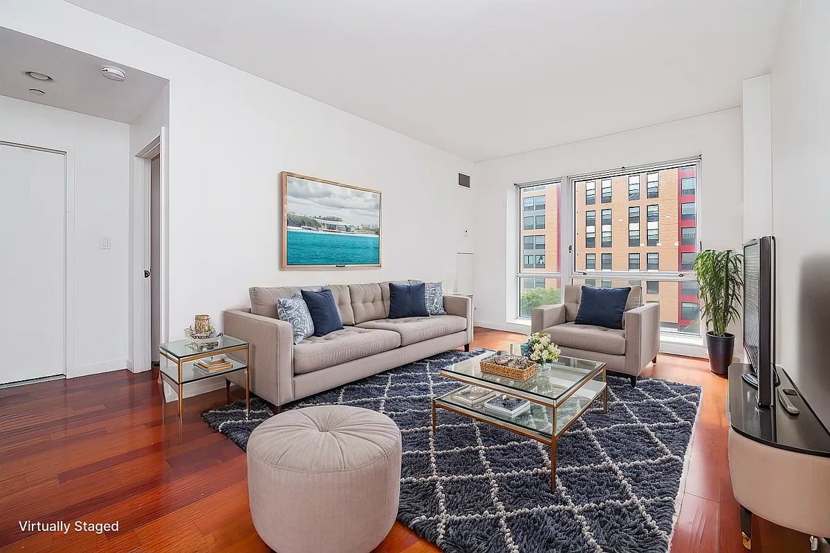 2130 Adam Clayton Powell Jr Boulevard 4H, Harlem, Upper Manhattan, NYC - 2 Bedrooms  
2 Bathrooms  
4 Rooms - 